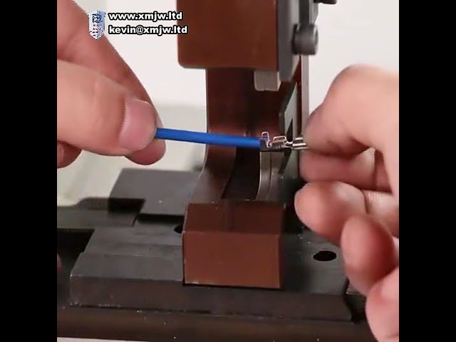 Machine de sertissage automatique de précision 2t certifiée CE – Presse à cosses pour connecteurs de faisceaux
