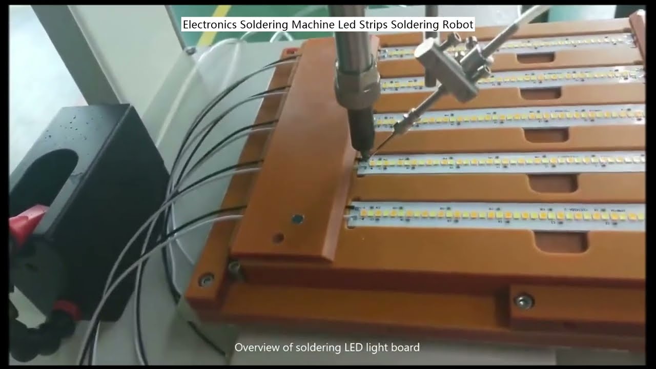 Robot de soudage de bandes LED : Machine de soudure électronique automatisée