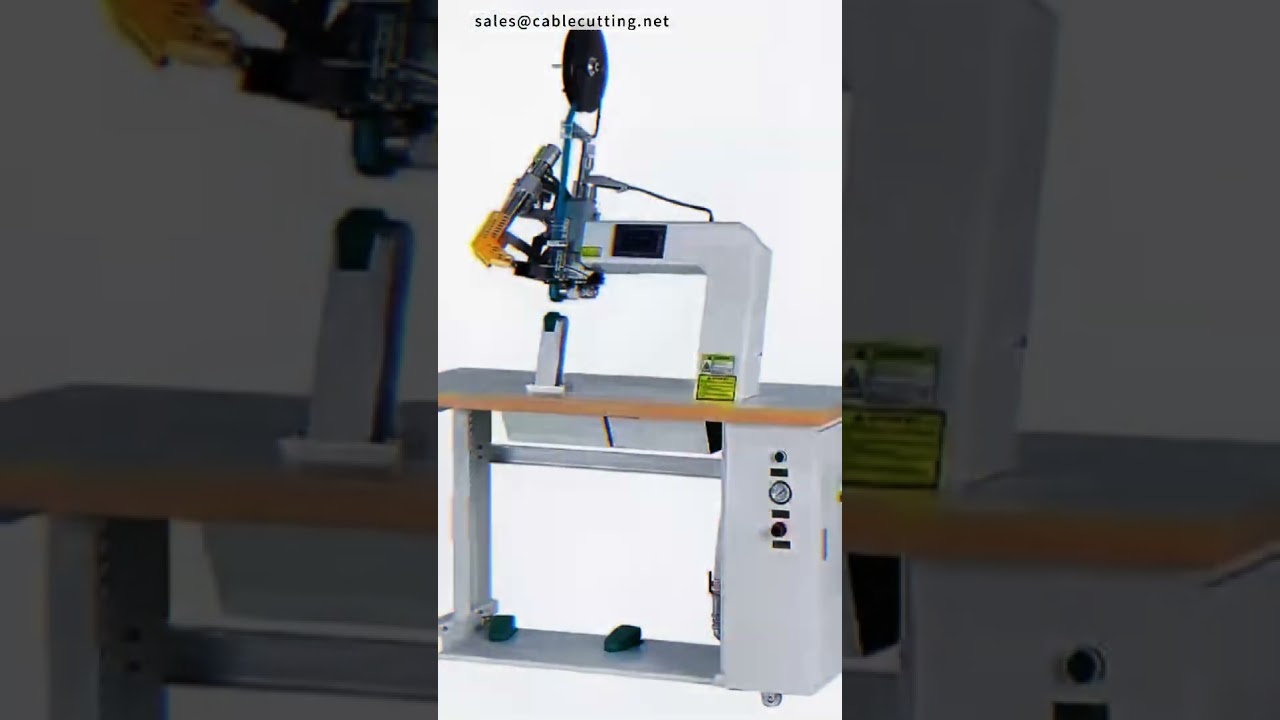 Machine de scellage de coutures pour combinaisons de protection