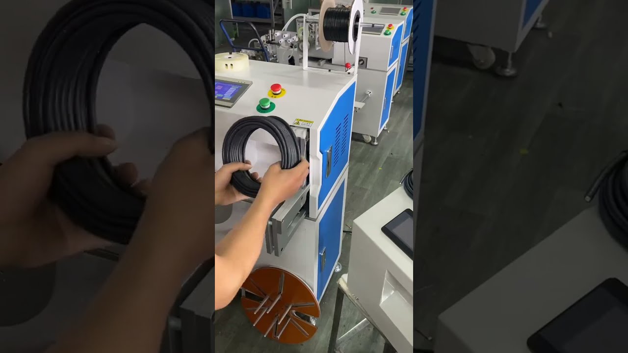 Machine automatique de bobinage, cerclage et comptage de câbles électriques avec métrage précis
