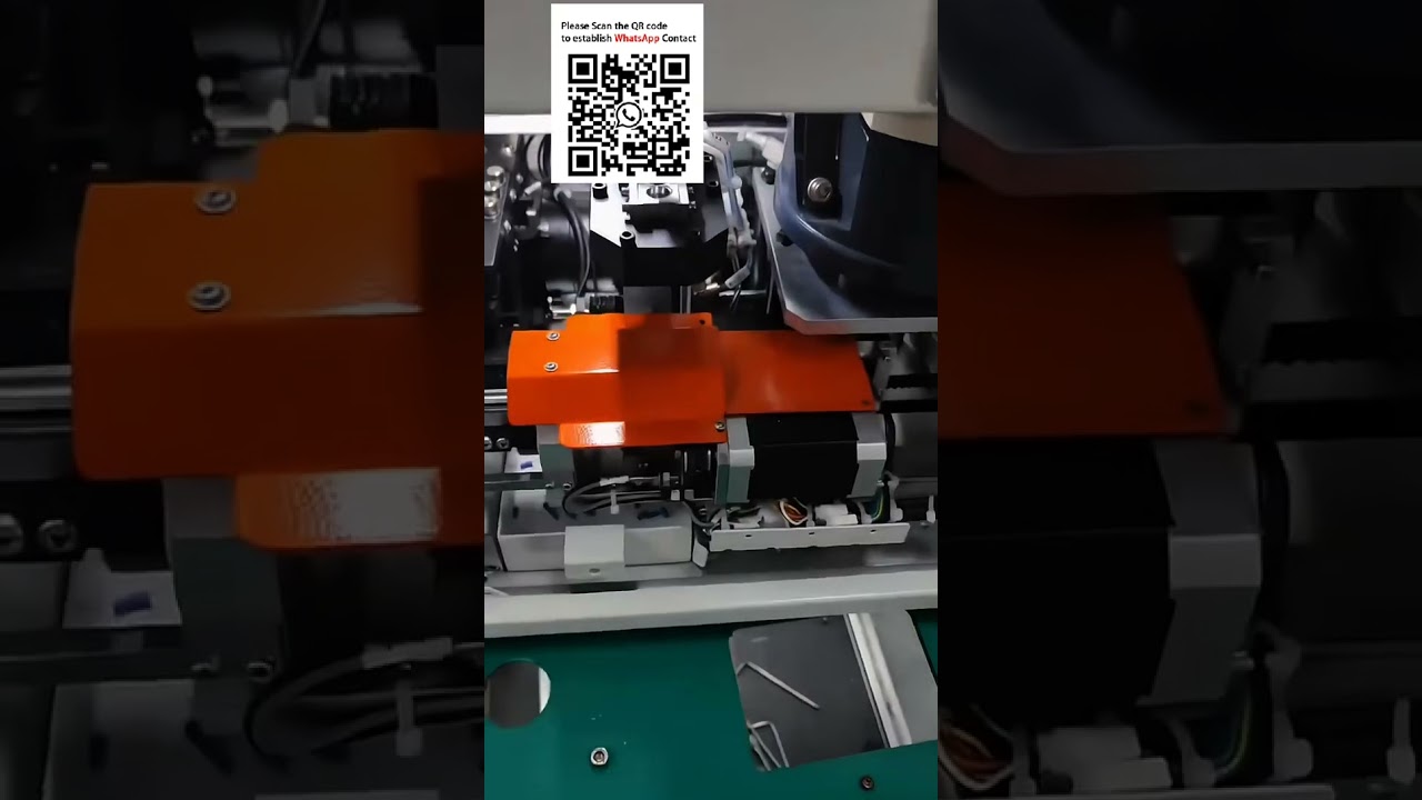 Machine automatique de dénudage et sertissage pour bornes tubulaires – Matrice à 4 points
