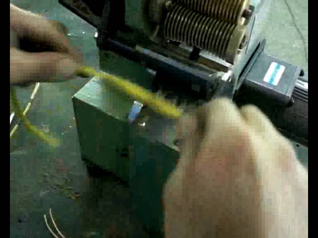 Machine de cerclage de bobines WPM-50 | Emballage automatisé