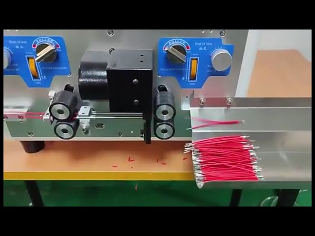 Machine automatique de cintrage, dénudage et coupe de câbles | Dénudeuse de câbles coaxiaux